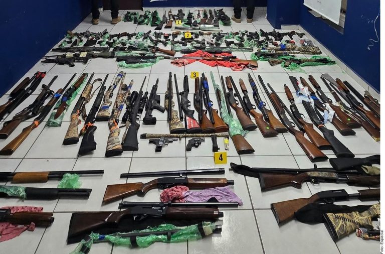 Aseguran arsenal en Piedras Negras