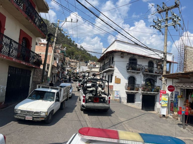 El alcalde de Taxco puso fin a la relación con el crimen, dice el líder de Morena
